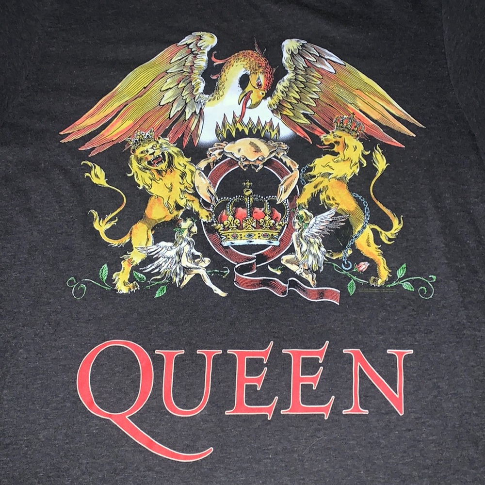 Queen T-shirt - Picture 2 of 7